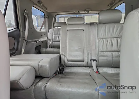 2004 Toyota Sequoia Sr5 z USA, uszkodzony, nr VIN 5TDBT44AX4S218881